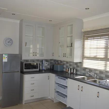 Mayfair Farm Cottages Oudtshoorn Exterior photo