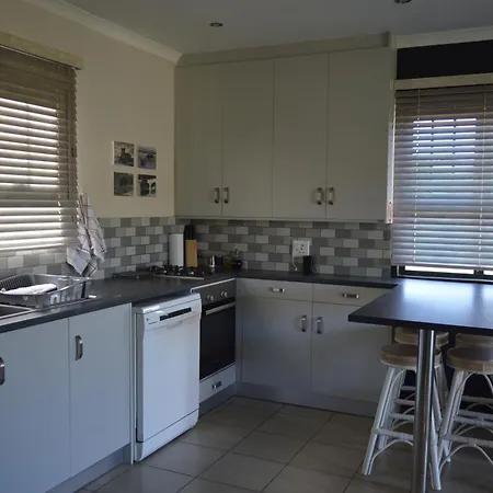 Mayfair Farm Cottages Oudtshoorn Exterior photo