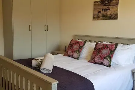 Mayfair Farm Cottages Oudtshoorn Exterior photo